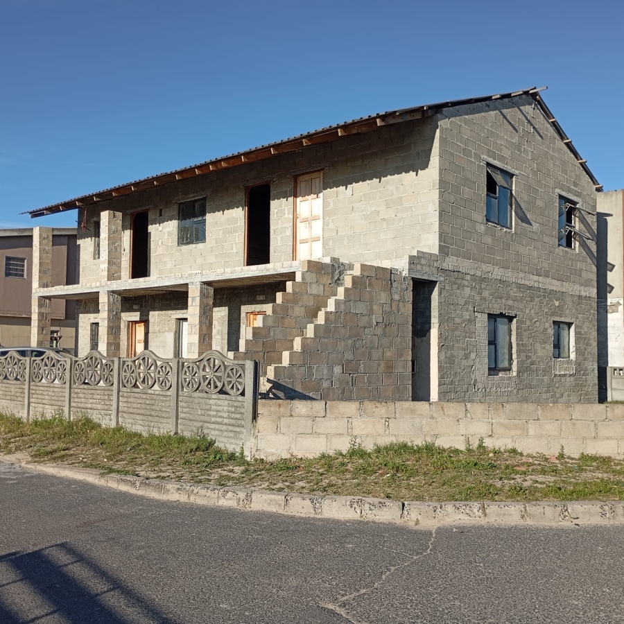 6 Bedroom Property for Sale in Electric City Western Cape